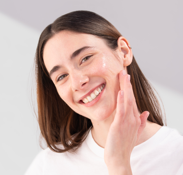 Esfoliazione Viso: Peeling, Scrub e Tonici per una Pelle Perfetta