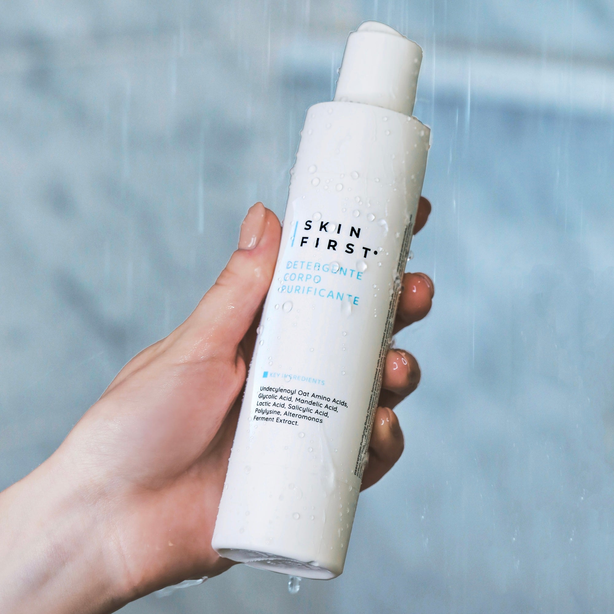 Detergente corpo per acne e per brufoli sulla schiena | SkinFirst