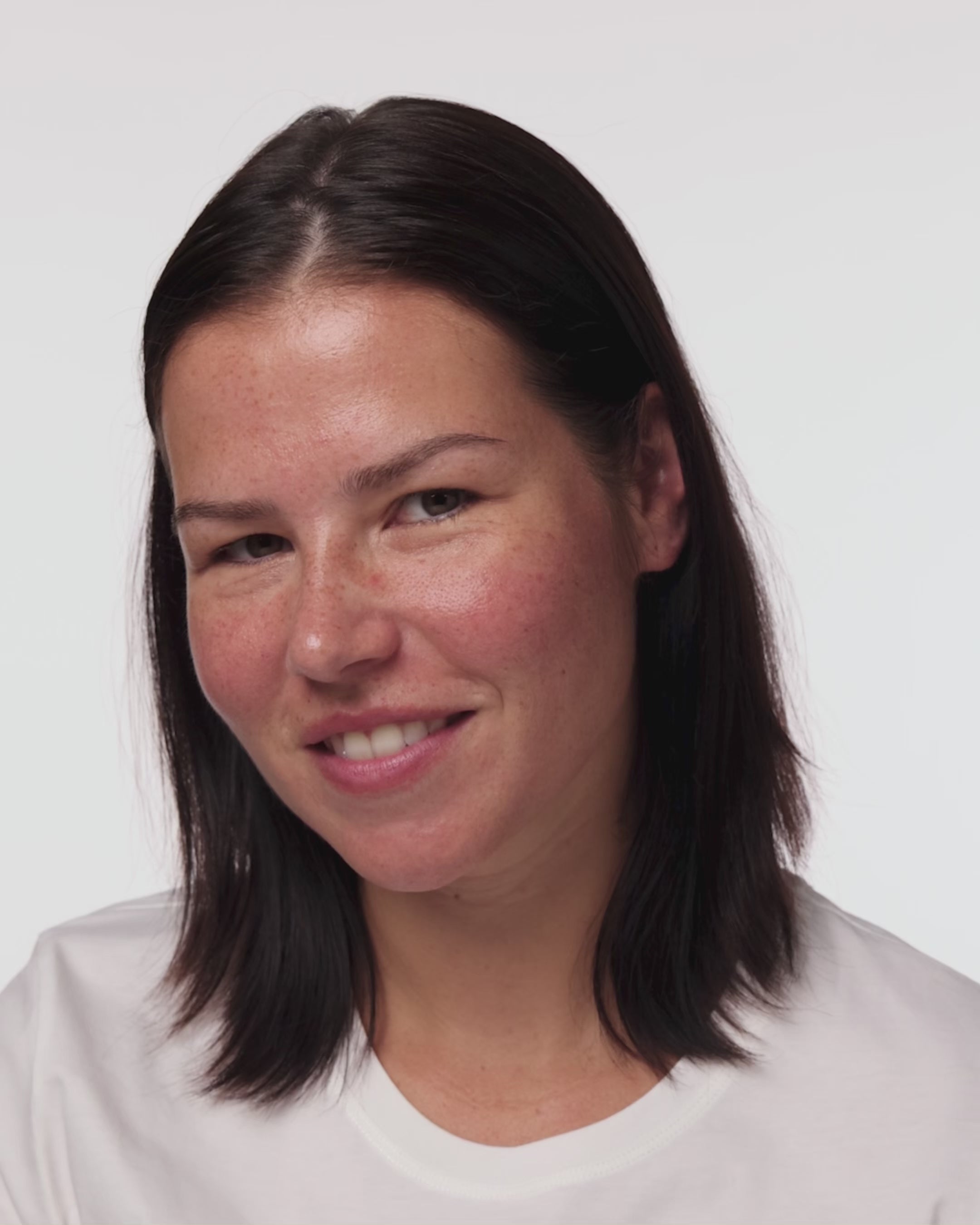 Carica il video: _protocollo-skincare-pelle-sensibile-rossori